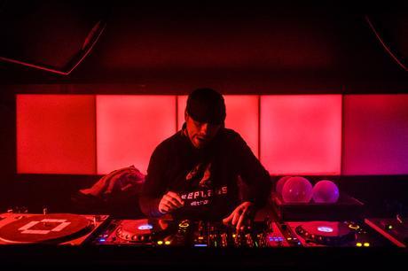 Pernille & Luke Hess and Back to the Source