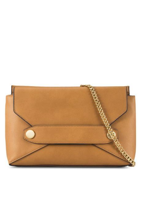 A Women Bag Is Desirable For Her As it A Unique Outward Statement Of Women’s Status!