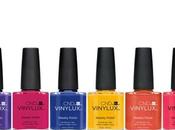 Nail Artist Yourself Your Nails With Best Tone Splash Color