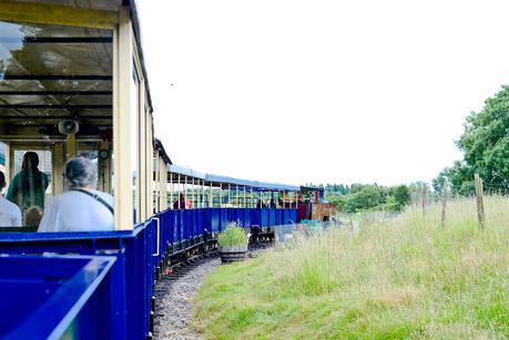 whipsnade zoo train