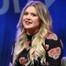 Kelly Clarkson Shuts Down Person Tells She's 