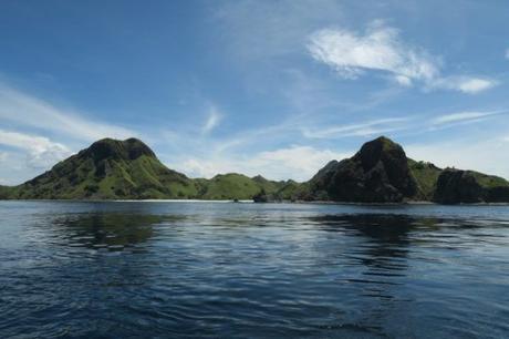 Komodo Dragon Island – One of the Seven Wonders of Nature