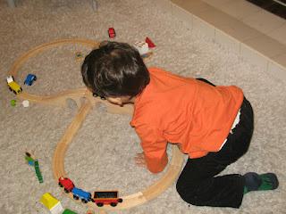 Review:{Big Jigs Wooden Rail CN Figure of 8 Train Set}