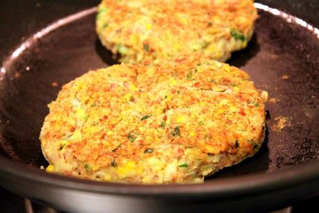 Southwestern Pinto Bean Veggie Burgers