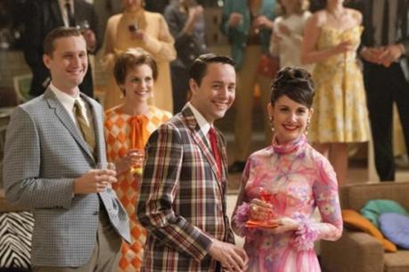 Review #3398: Mad Men 5.1/5.2: “A Little Kiss”