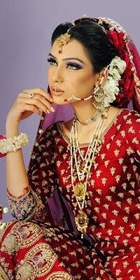 Amina Ilyas Stunning Bridal Makeup & Hairstye Shoot For Khawar Riaz
