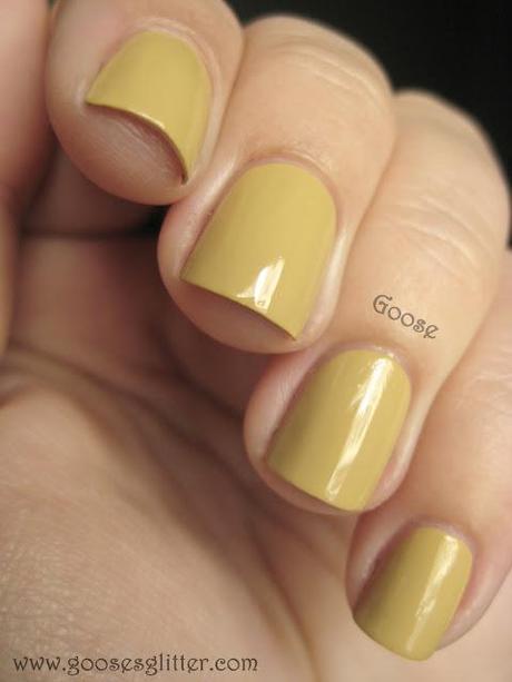butter LONDON - Bumster and Flawless Basecoat: Swatches and Review
