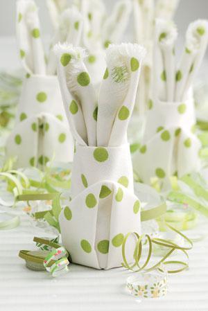 7 Easy Ways To Fold Cute Bunny Napkins for Easter