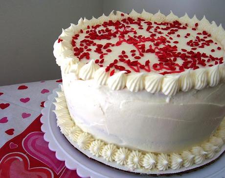 Red Velvet Cheesecake Cake