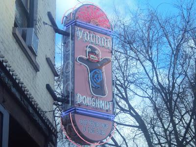 Sunday Travels 2- Powell's Books and Voodoo Doughnuts!