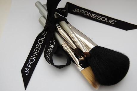 Japonesque Brushes Review