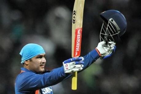 A SALUTE TO SEHWAG