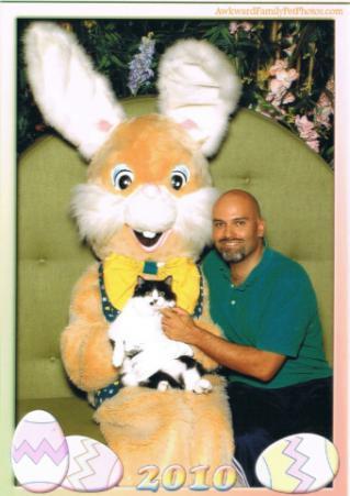 13 Awful Easter Bunny Family Photos