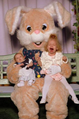 13 Awful Easter Bunny Family Photos