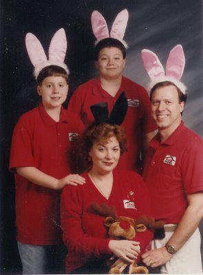 13 Awful Easter Bunny Family Photos