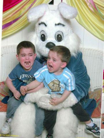 13 Awful Easter Bunny Family Photos