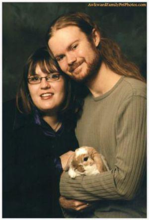 13 Awful Easter Bunny Family Photos