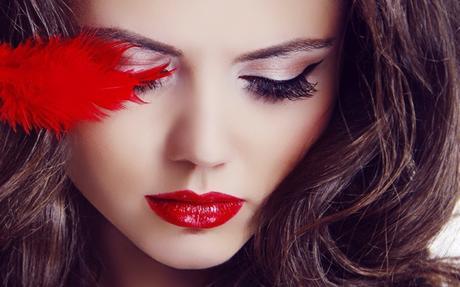 Your Eyes Can Make You Extremely Attractive If You Have Got The Right Eyelashes!