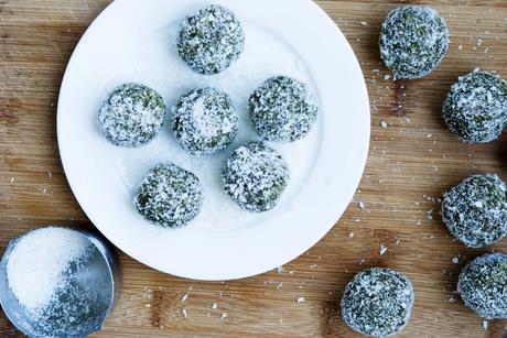 Raw Matcha Energy Balls