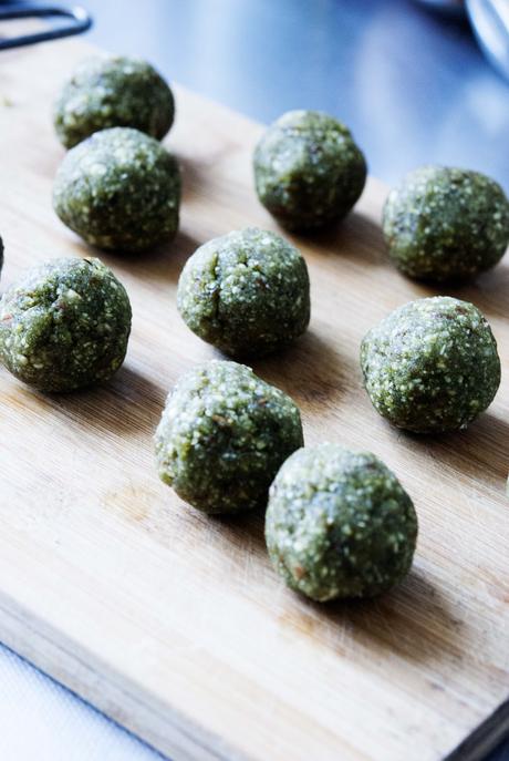 Raw Matcha Energy Balls