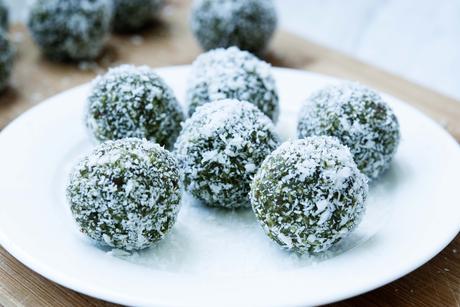 Raw Matcha Energy Balls