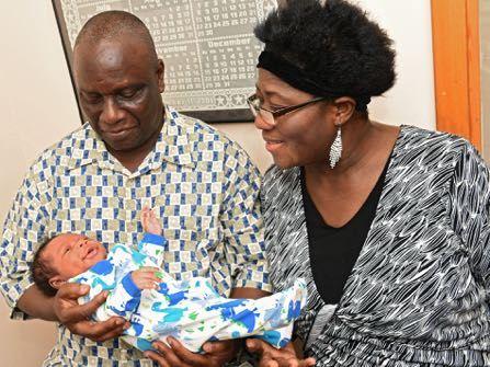 A 59 YEAR OLD WOMAN GIVES BIRTH AFTER TRYING FOR DECADES