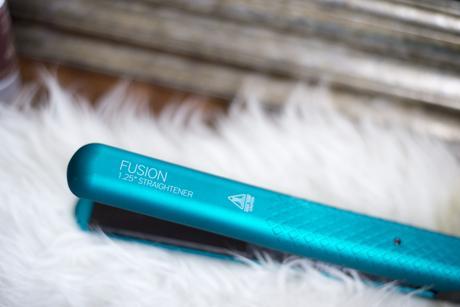 How to get perfect everyday curls Want to know the secret to perfect everyday curls? It's not as hard as you think!