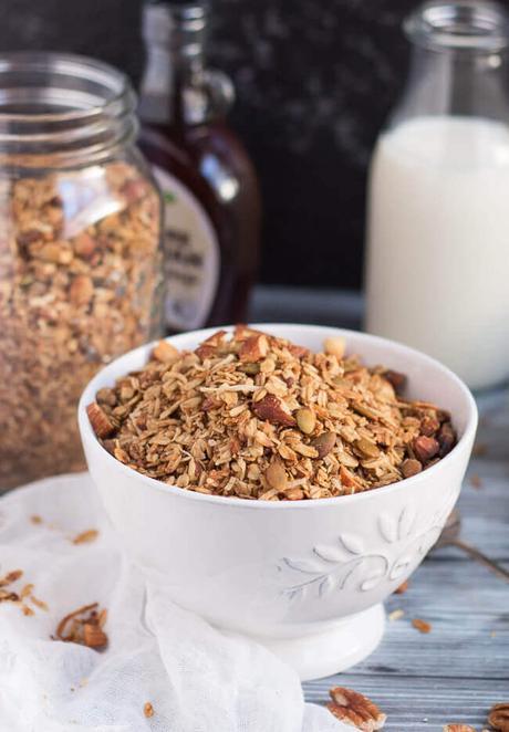 How to Make Pecan & Maple Granola in a Slow Cooker