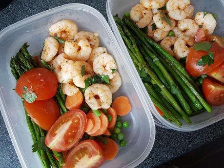 MEAL PREP | ONE PAN LEMON BUTTER GARLIC PRAWNS