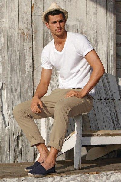 How to Look Great in Men’s Short Sleeve Shirts This Summer