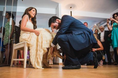 Romantic fall wedding in Skyros | Vicky & George wedding-traditions