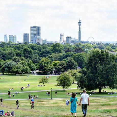 Out & About|| Primrose Hill - The perfect picnic spot