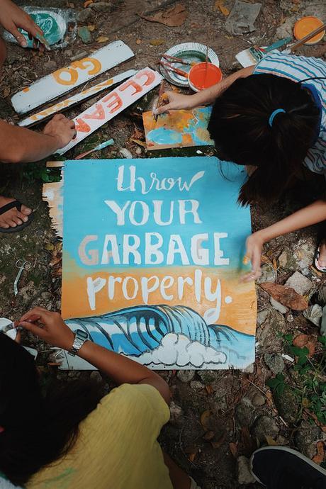 Throw Your Garbage Properly