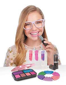 Mc2 crayon make up science set