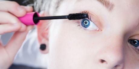 Make Your Eyes Shine with These Two Salon Treatments