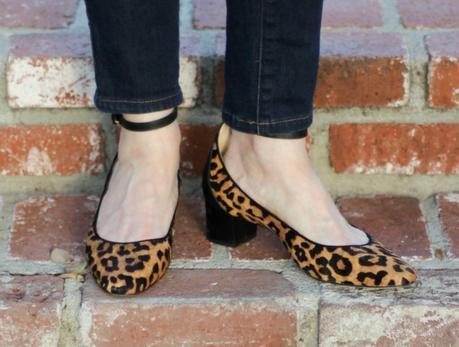 Details: style blogger Susan B. wears Sam Edelman leopard print pumps. 