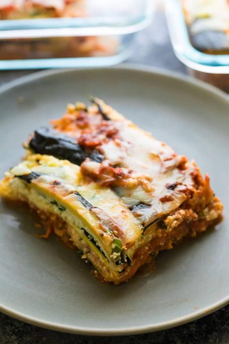 This turkey zucchini noodle lasagna is the perfect low carb meal prep lunch or dinner! Make it ahead and freeze for when those lasagna cravings hit you. Turkey and vegetarian recipe options included.