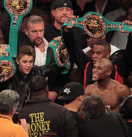 Justin Bieber Broke Up With Floyd Mayweather Jr.