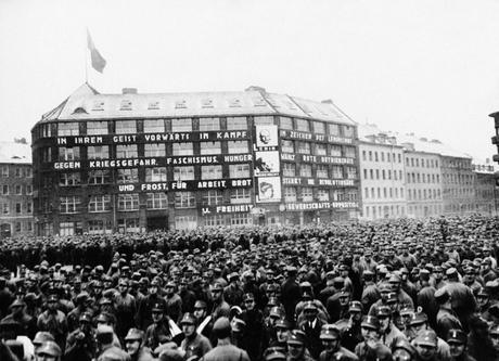 How Should We Protest Neo-Nazis? Lessons From German History