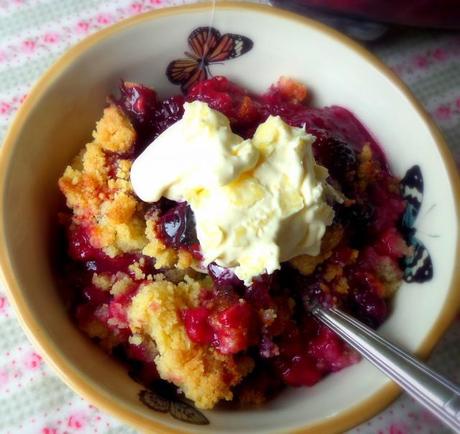 Late Summer Mixed Berry Crumble
