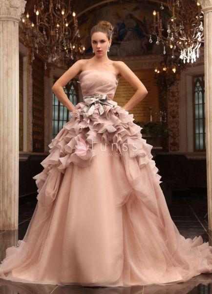 Top 5 Advantages Of Custom Made Dresses