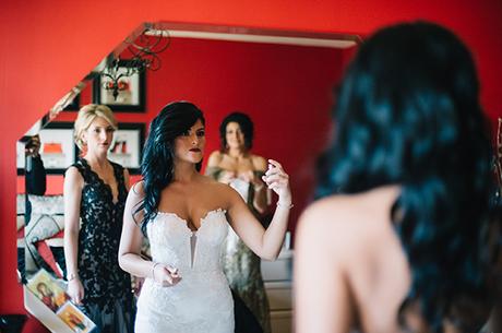 glamorous-wedding-gold-burgundy-colors-13