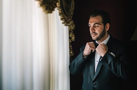 glamorous-wedding-gold-burgundy-colors-19