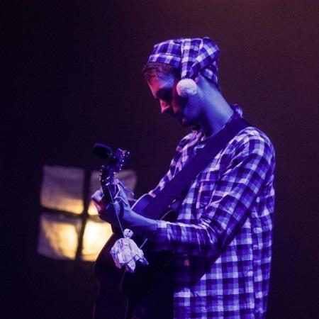 Moon Moon Moon: tour dates