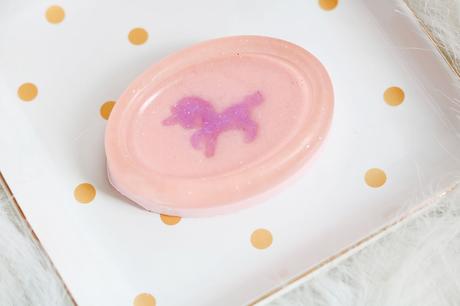 Caticorn Dreams – Handmade Soaps, Bath bombs, Souvenirs and more!