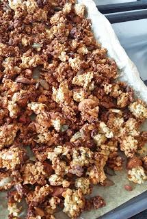 Banana, nut and honey crunchy granola - gluten free option