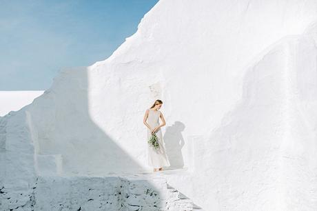 beautiful-ethereal-shoot-Mykonos-14