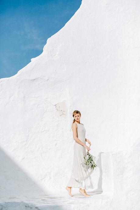 beautiful-ethereal-shoot-Mykonos-3