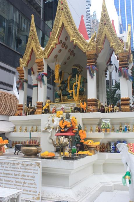 DAILY PHOTO: Shrines, Bangkok