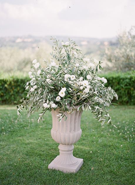 beautiful-villa-wedding-in-tuscany-13